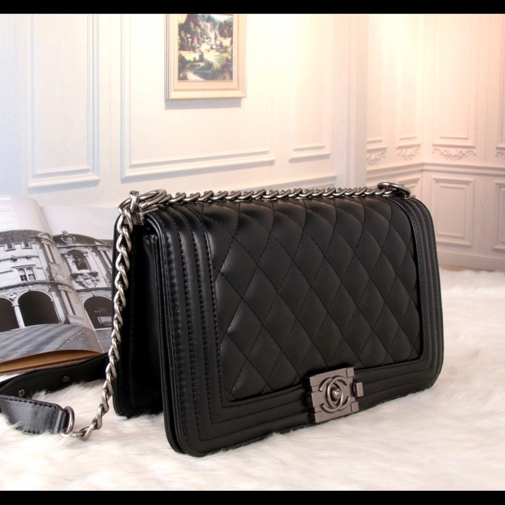 Black medium boy bag